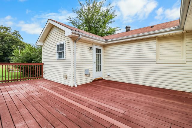 2724 Ann Dr, Clarksville, TN 37040