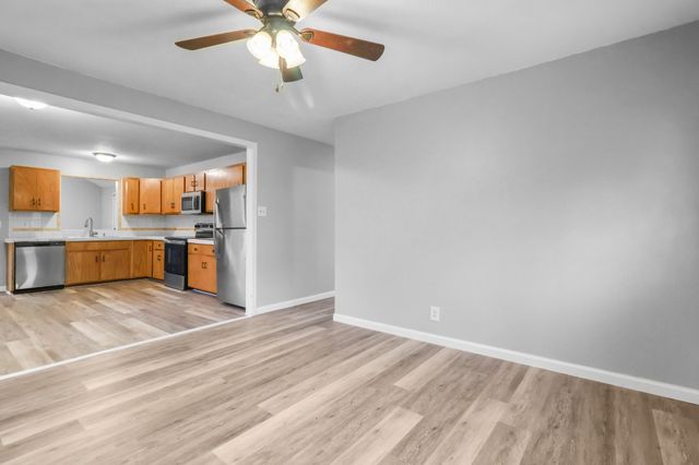 2724 Ann Dr, Clarksville, TN 37040