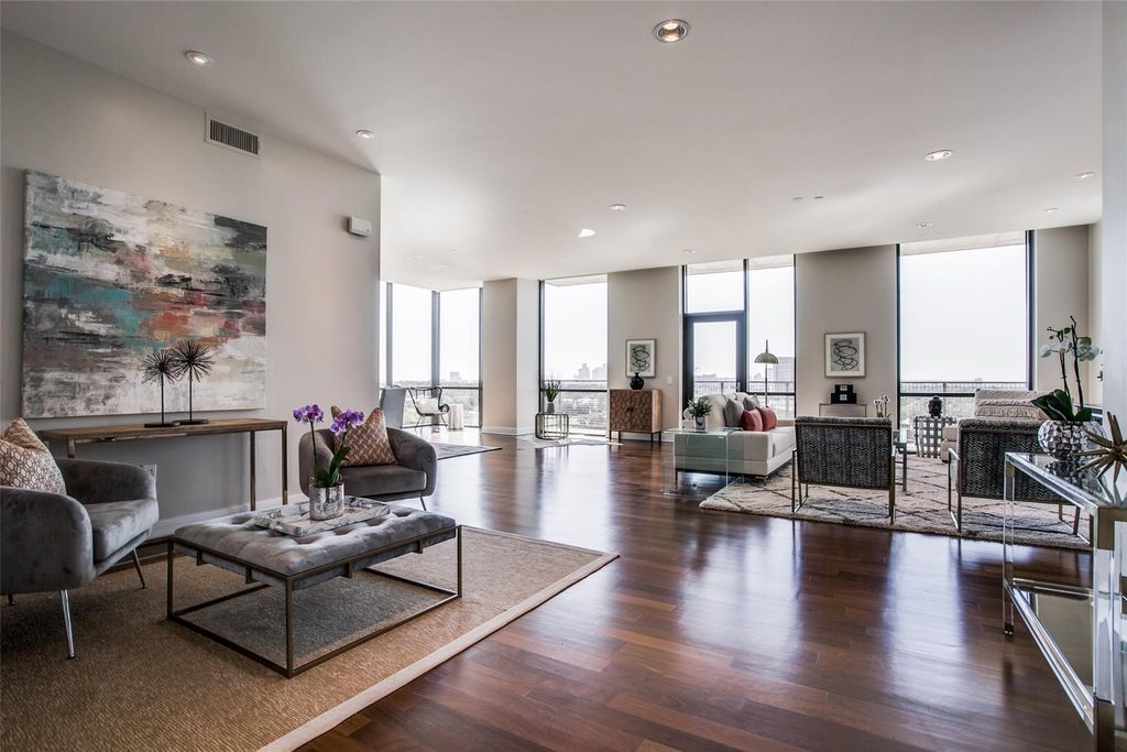 5656 N Central Expressway 805, Dallas, TX 75206