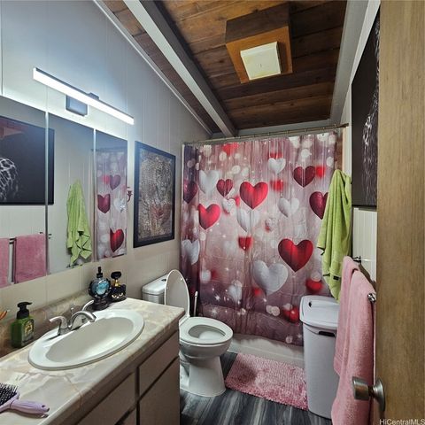 2108 Apaakuma Place, Pearl City, HI 96782