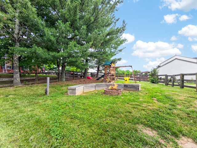 2689 Hilltop Court, Florence, KY 41042