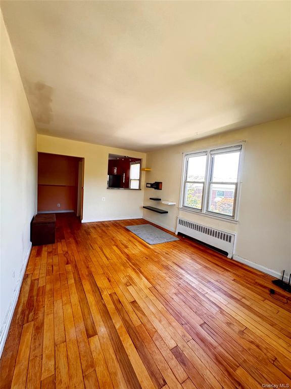 8 Wainwright Avenue 2A, Yonkers, NY 10710