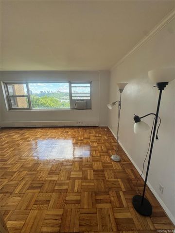 4 Fordham hill Oval 7H, Bronx, NY 10468