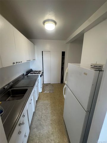 4 Fordham hill Oval 7H, Bronx, NY 10468
