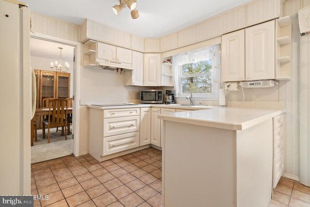 510 OAK HILL CT, Lanoka Harbor, NJ 08734