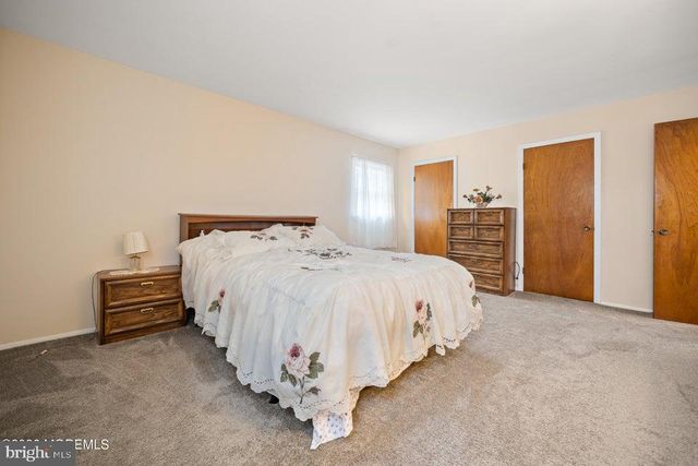 510 OAK HILL CT, Lanoka Harbor, NJ 08734