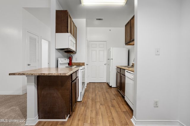 310 Holcomb Boulevard, 323, Ocean Springs, MS 39564