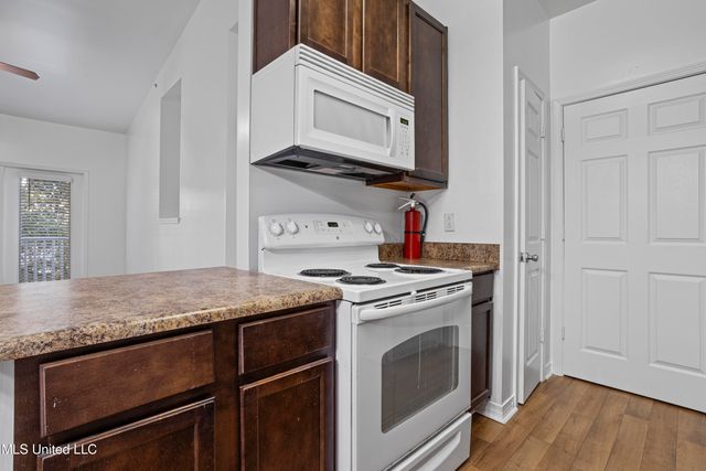 310 Holcomb Boulevard, 323, Ocean Springs, MS 39564