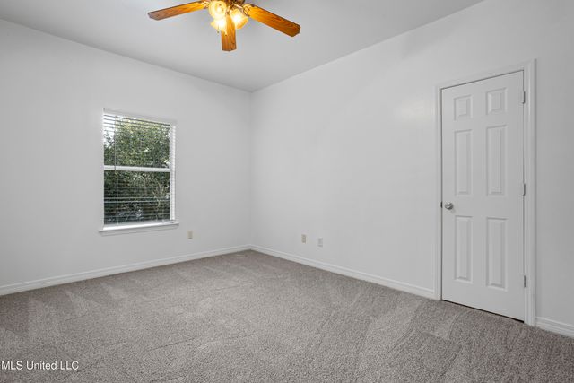 310 Holcomb Boulevard, 323, Ocean Springs, MS 39564