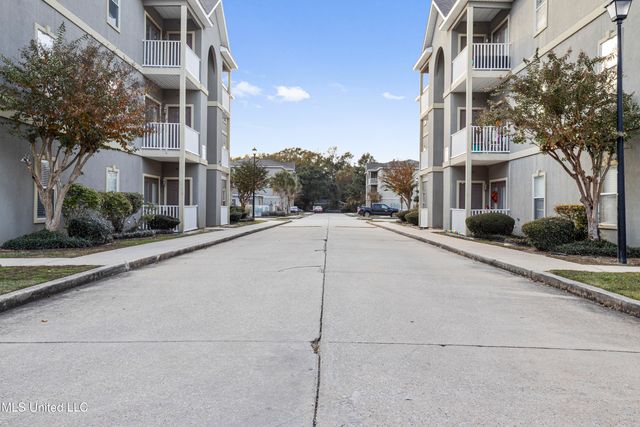 310 Holcomb Boulevard, 323, Ocean Springs, MS 39564