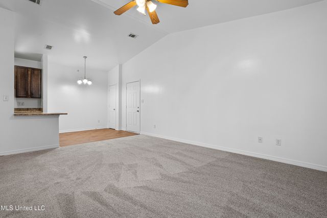 310 Holcomb Boulevard, 323, Ocean Springs, MS 39564