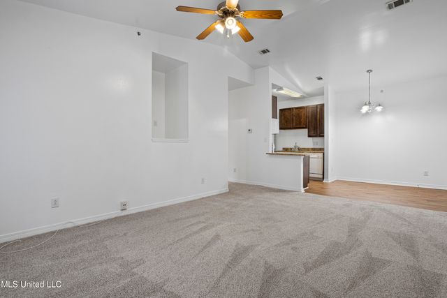 310 Holcomb Boulevard, 323, Ocean Springs, MS 39564