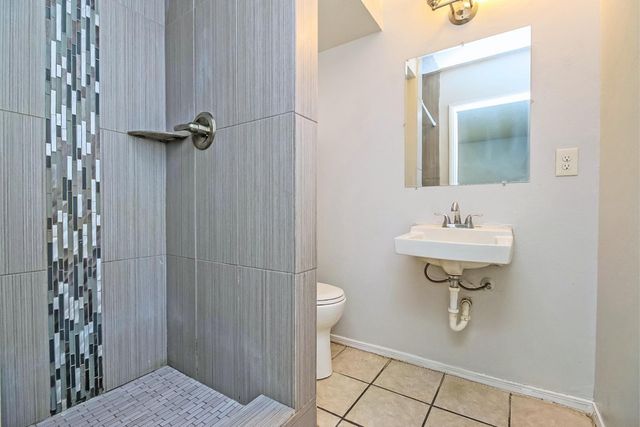 555 W Rio Salado Parkway 202, Mesa, AZ 85201
