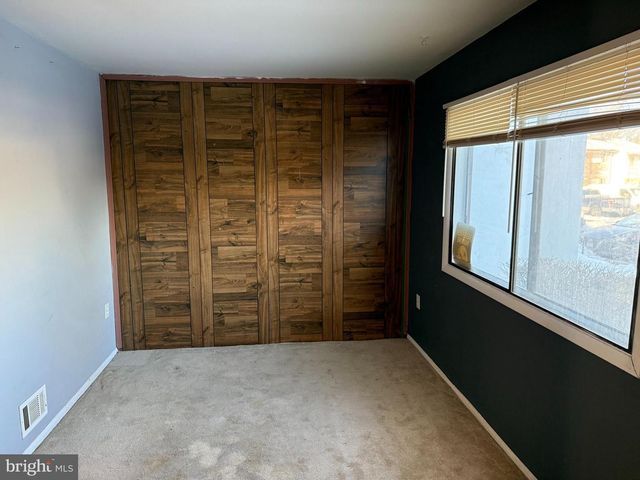 126 RICHLAND CIR, Sterling, VA 20164