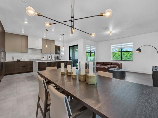 4814 CHANTILLY Road, Lake Worth, FL 33467