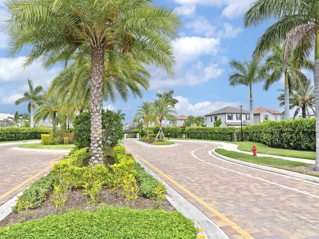 4814 CHANTILLY Road, Lake Worth, FL 33467