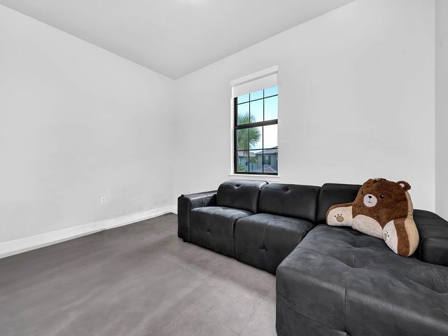 4814 CHANTILLY Road, Lake Worth, FL 33467