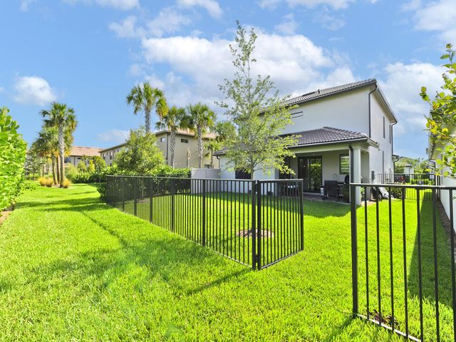 4814 CHANTILLY Road, Lake Worth, FL 33467