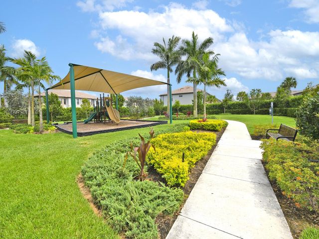 4814 CHANTILLY Road, Lake Worth, FL 33467