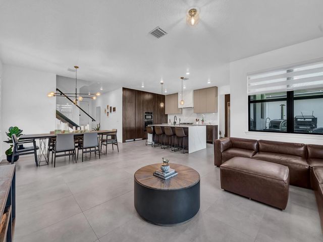 4814 CHANTILLY Road, Lake Worth, FL 33467