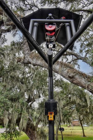 11 Plantation Drive, Damon, TX 77430