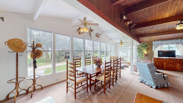 11 Plantation Drive, Damon, TX 77430