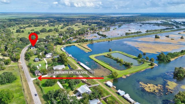 11 Plantation Drive, Damon, TX 77430