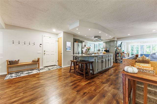 546 Crest Circle, Webster, NY 14580