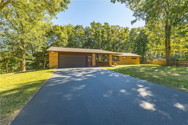 546 Crest Circle, Webster, NY 14580