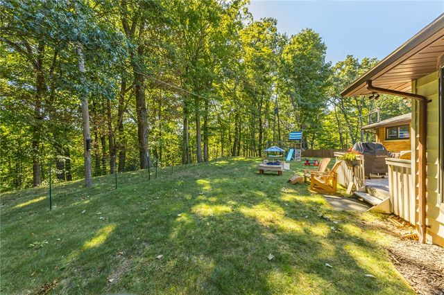 546 Crest Circle, Webster, NY 14580