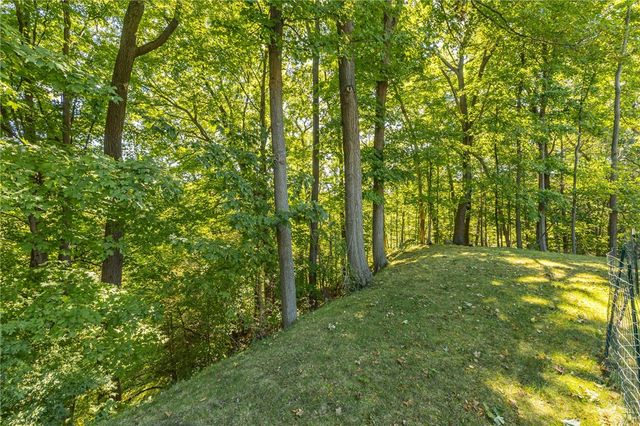 546 Crest Circle, Webster, NY 14580