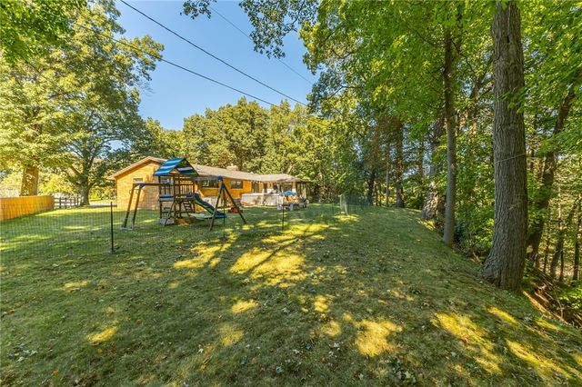 546 Crest Circle, Webster, NY 14580