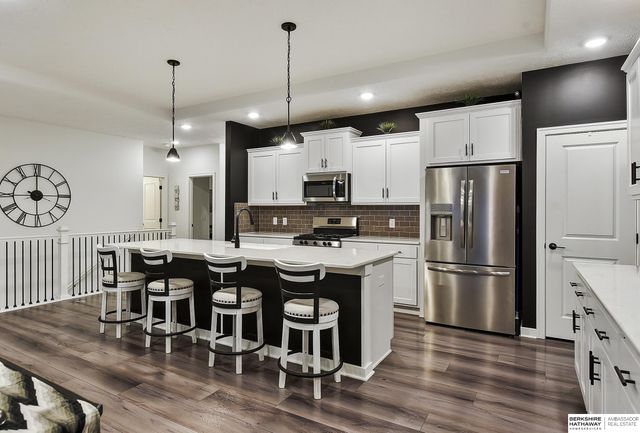 7713 S 200 Street, Omaha, NE 68028