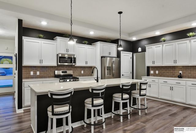 7713 S 200 Street, Omaha, NE 68028