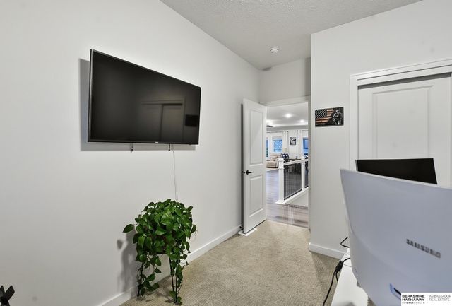 7713 S 200 Street, Omaha, NE 68028