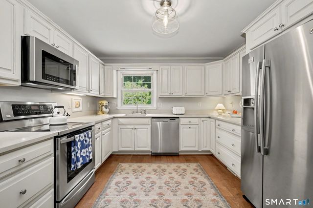 123 Richmond Hill Road 21, New Canaan, CT 06840