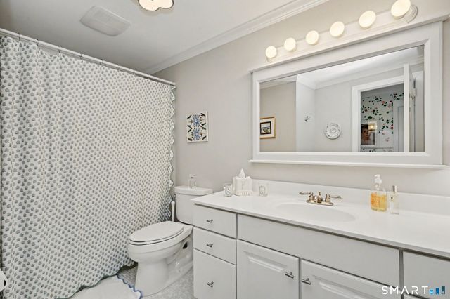 123 Richmond Hill Road 21, New Canaan, CT 06840