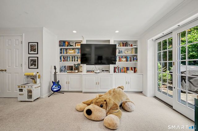 123 Richmond Hill Road 21, New Canaan, CT 06840