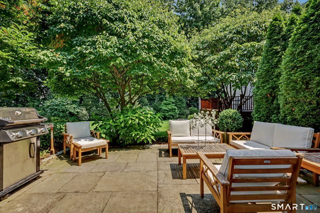 123 Richmond Hill Road 21, New Canaan, CT 06840