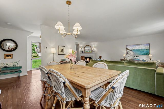 123 Richmond Hill Road 21, New Canaan, CT 06840