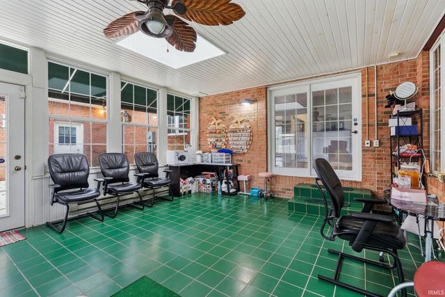 1910 Deer Trail, Warsaw, IN 46580