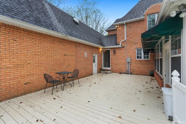 1910 Deer Trail, Warsaw, IN 46580