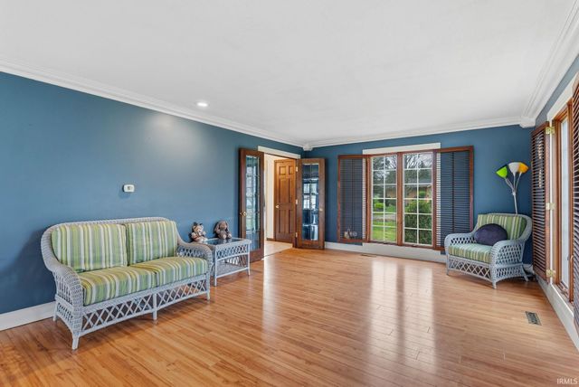 1910 Deer Trail, Warsaw, IN 46580