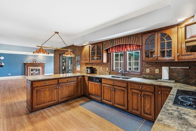 1910 Deer Trail, Warsaw, IN 46580