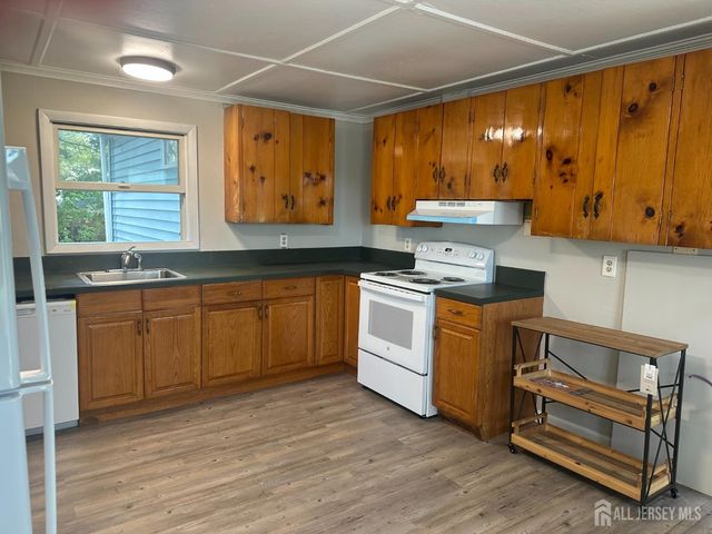 6 Public Road 1, Monroe, NJ 08831