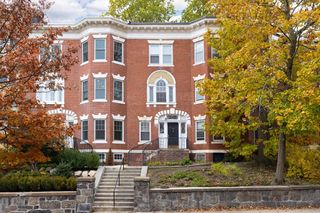 1572 Beacon Street, Brookline, MA 02446