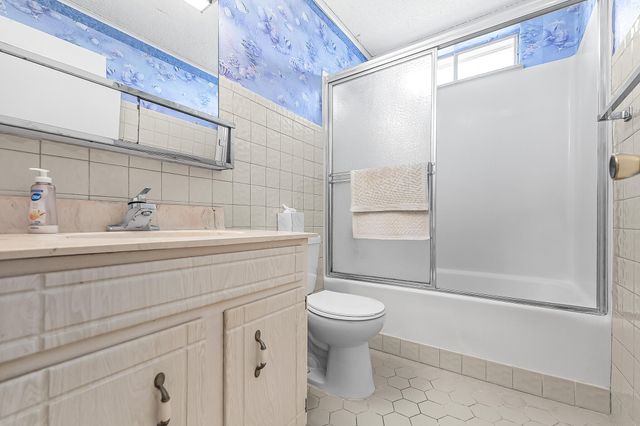 1500 NE 13th Terrace G6, Jensen Beach, FL 34957