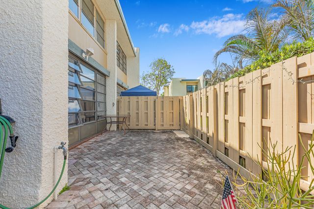 1500 NE 13th Terrace G6, Jensen Beach, FL 34957