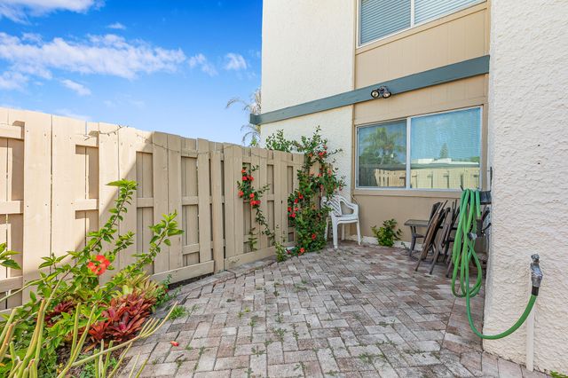 1500 NE 13th Terrace G6, Jensen Beach, FL 34957