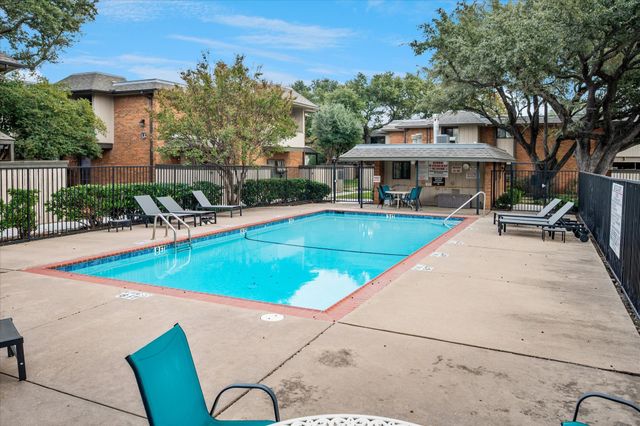 2804 Escada Drive 103V, Farmers Branch, TX 75234